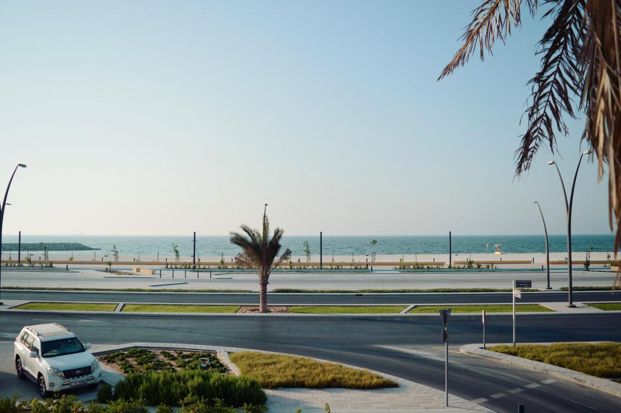 Al Corniche Hotel シャルジャ エクステリア 写真