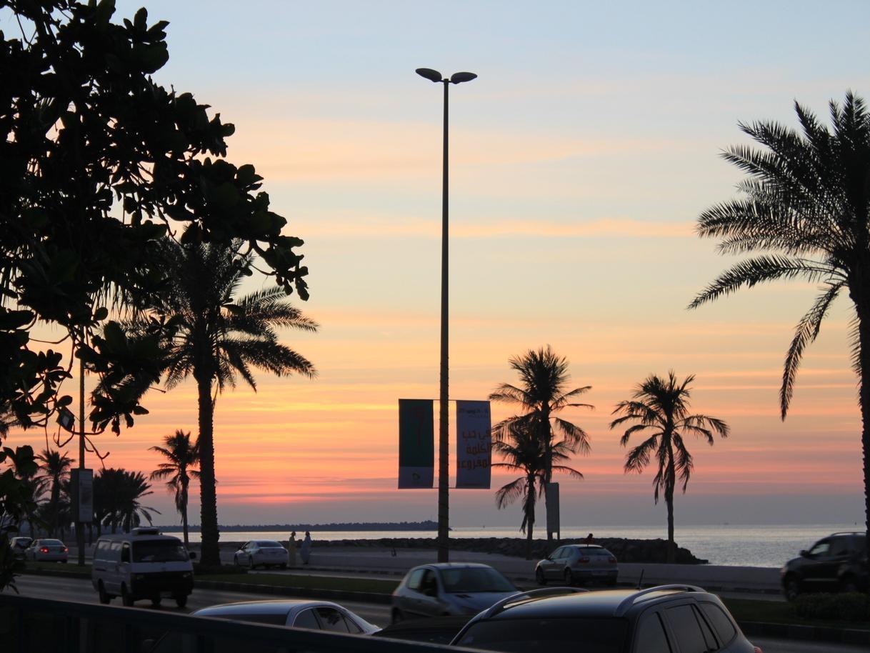 Al Corniche Hotel シャルジャ エクステリア 写真